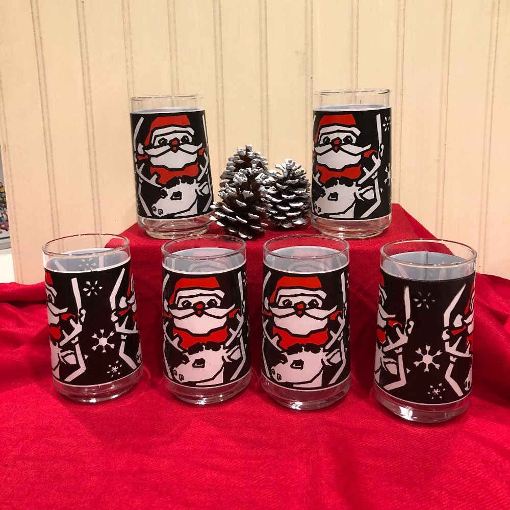 Anchor Hocking Santa & Reindeer 12 0z Tumblers (6)